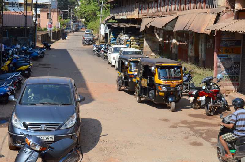 Dirt Road - New Mangalore, India